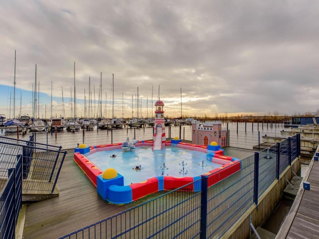 Botel Modern Houseboat In Marina Of Volendam