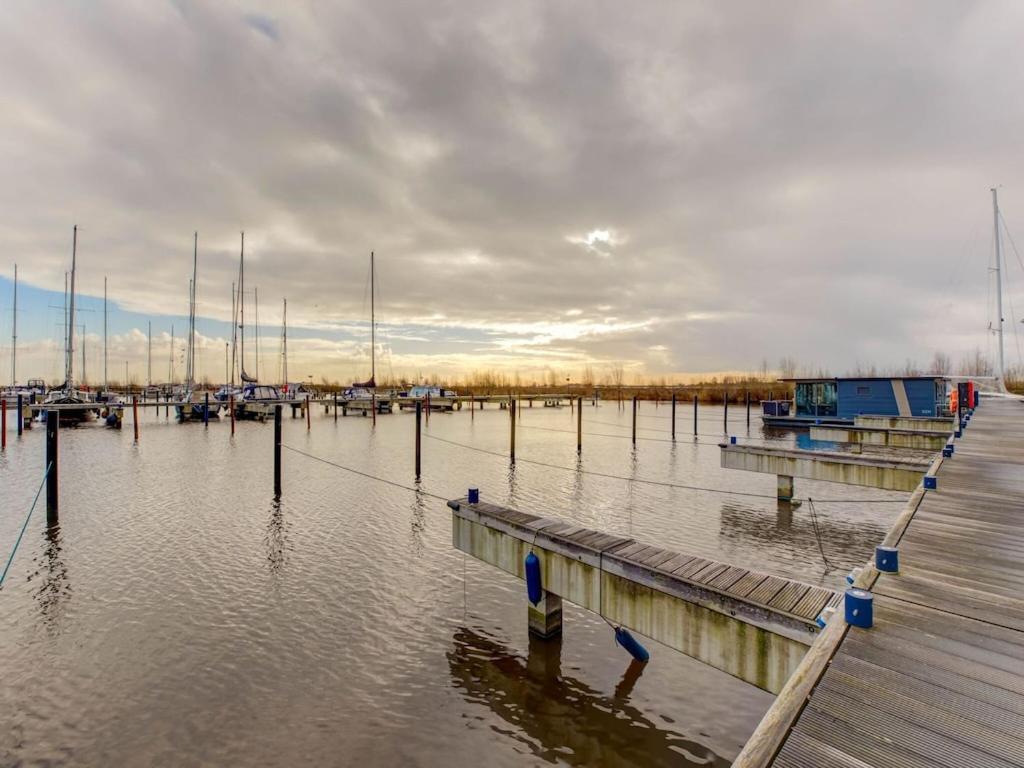 Modern Houseboat In Marina Of Bateau-hôtel Volendam